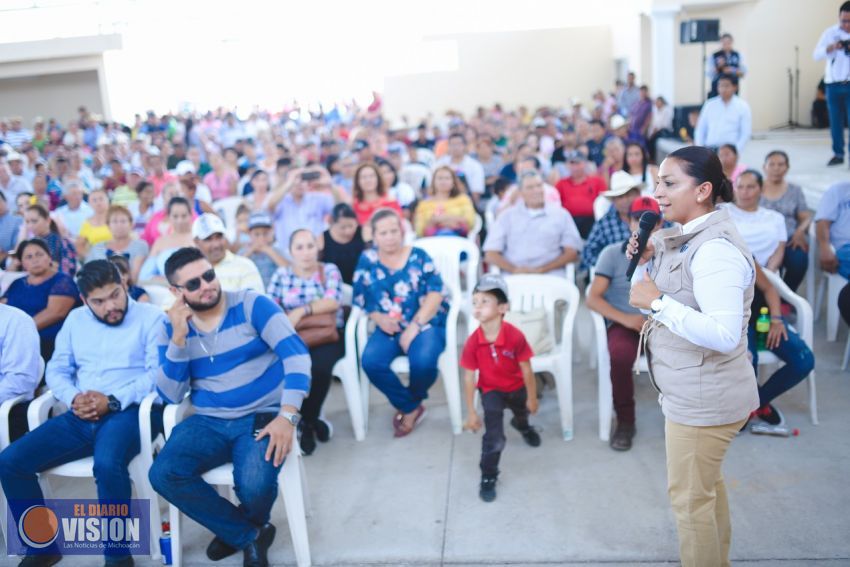 Compromete Alma Mireya fortalecer el campo michoacano