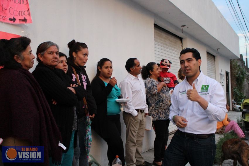 Propone Arturo Sandoval implementar Incubadoras para jóvenes y amas de casa 