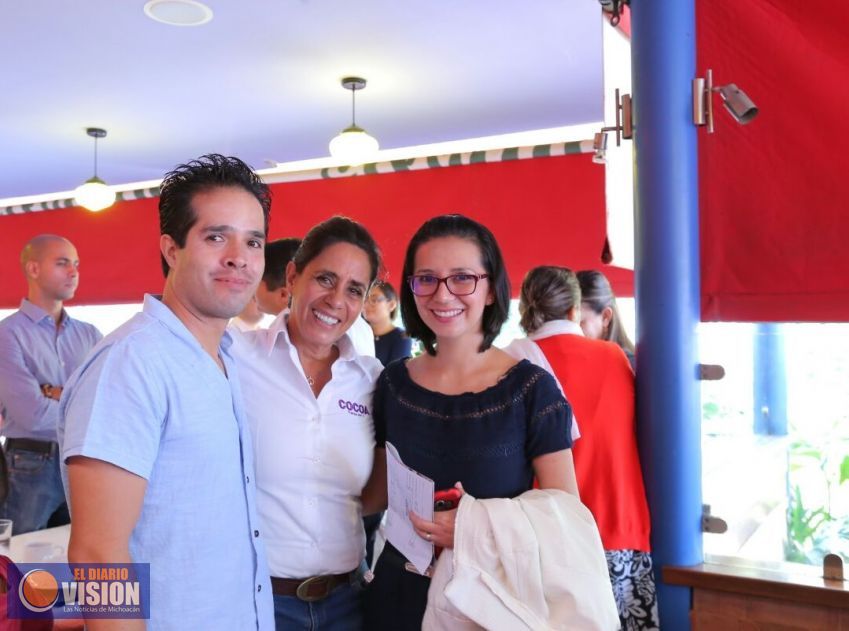 Propone Cocoa Calderón parlamento ciudadano y diálogo abierto con maestros