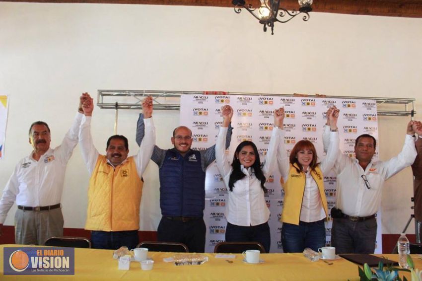 A legislar para que México ya no sea un país con hambre se compromete Lupillo Aguilera