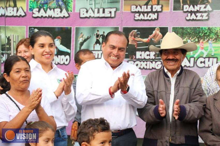 Recorre Gerónimo Color colonias emblemáticas de Morelia