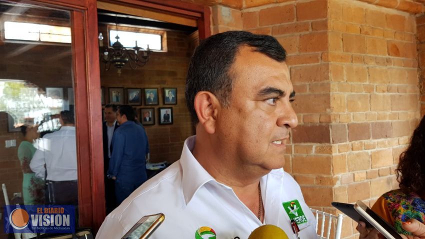 Denuncia Constantino Ortiz inequidad en el Debate que organizó televisora