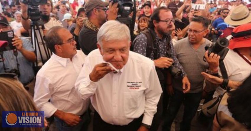 “Hace seis meses no voy al médico”: AMLO
