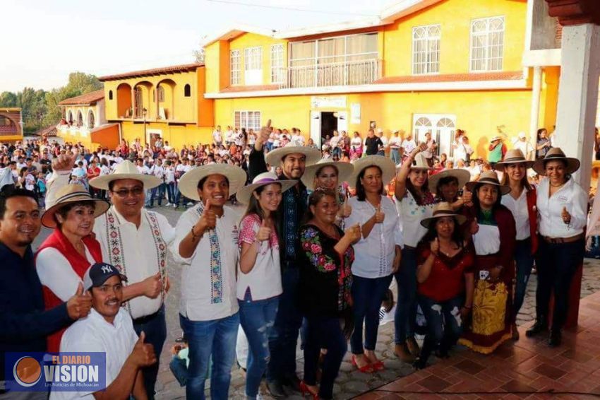 Adrian Melgoza, inicia campaña en Jarácuaro.