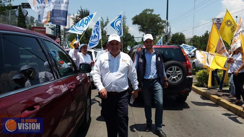 Respalda por México al frente a Carlos Quintana