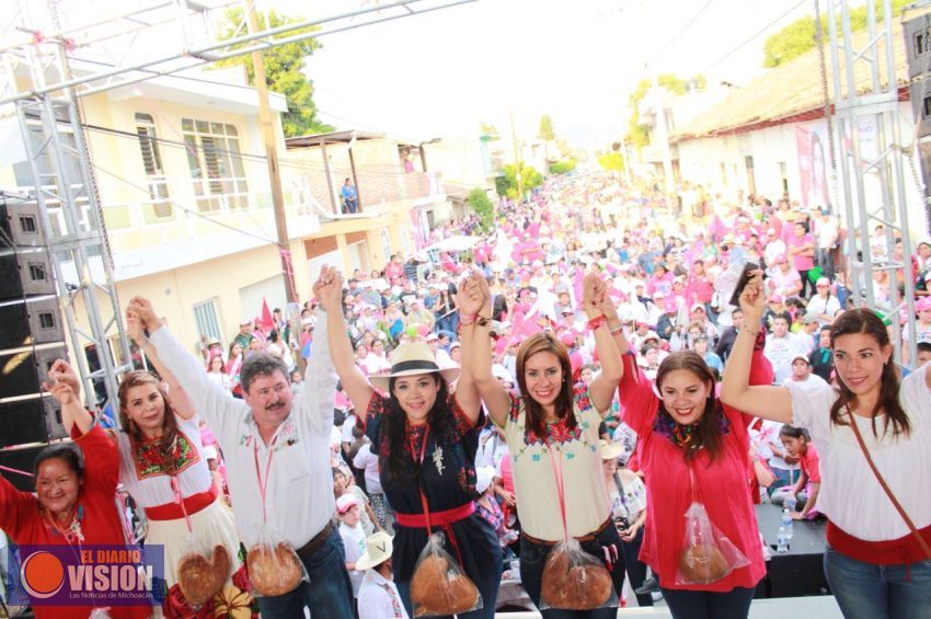 Comunidades indígenas merecen mejores condiciones de desarrollo: Xóchitl Ruiz 