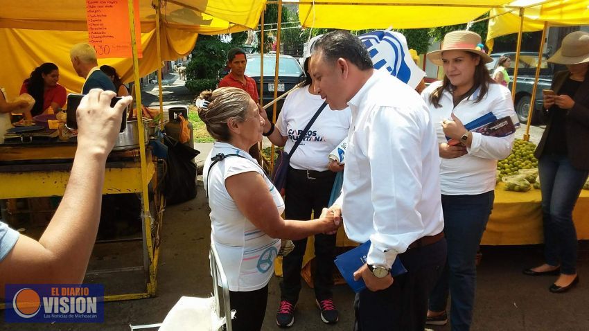 Compromete Carlos Quintana en la Prados Verdes seguridad y dar solución a las inundaciones