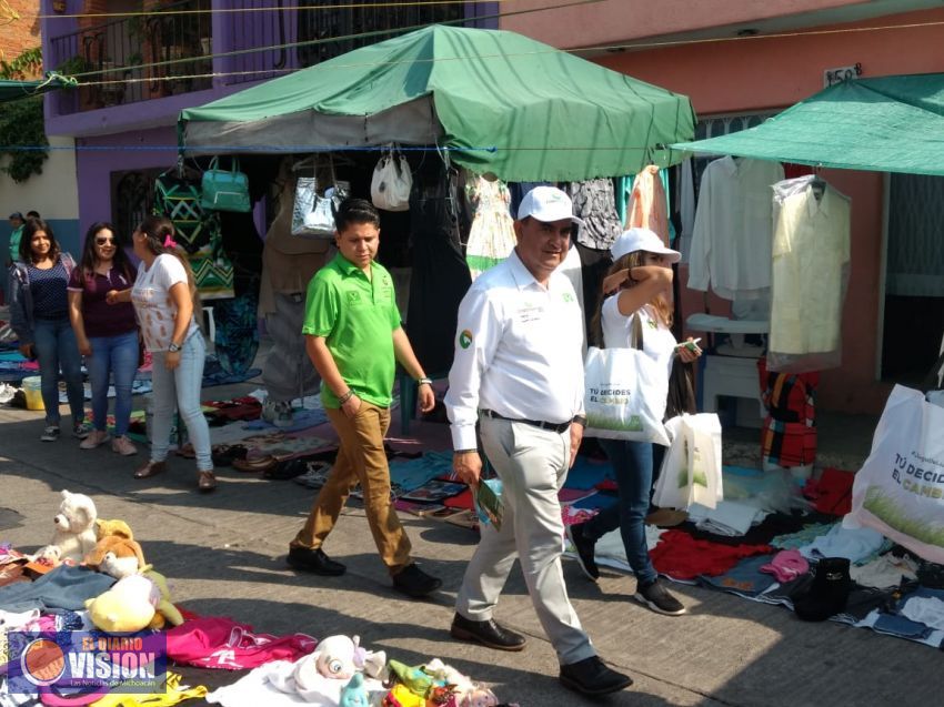 Constantino Ortiz visitó el Mercado “El Realito”