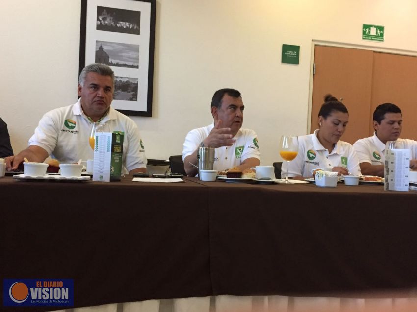 Pidieron deportistas a Constantino Ortiz rehabilitación y recuperación de espacios públicos