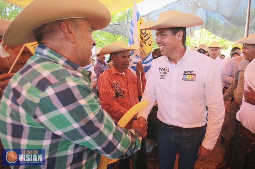 Fui campesino; tengo propuestas para el campo, destaca  Toño García