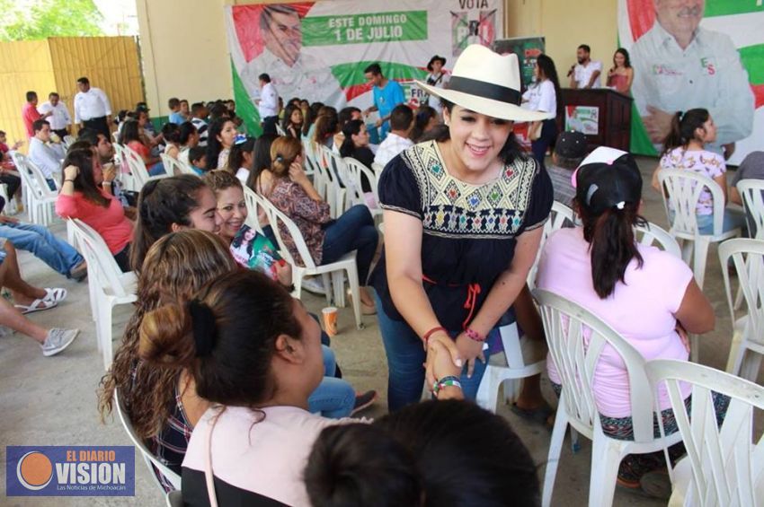 Propone Xóchitl Ruiz, impulsar ley millennials y del primer empleo en favor de jóvenes