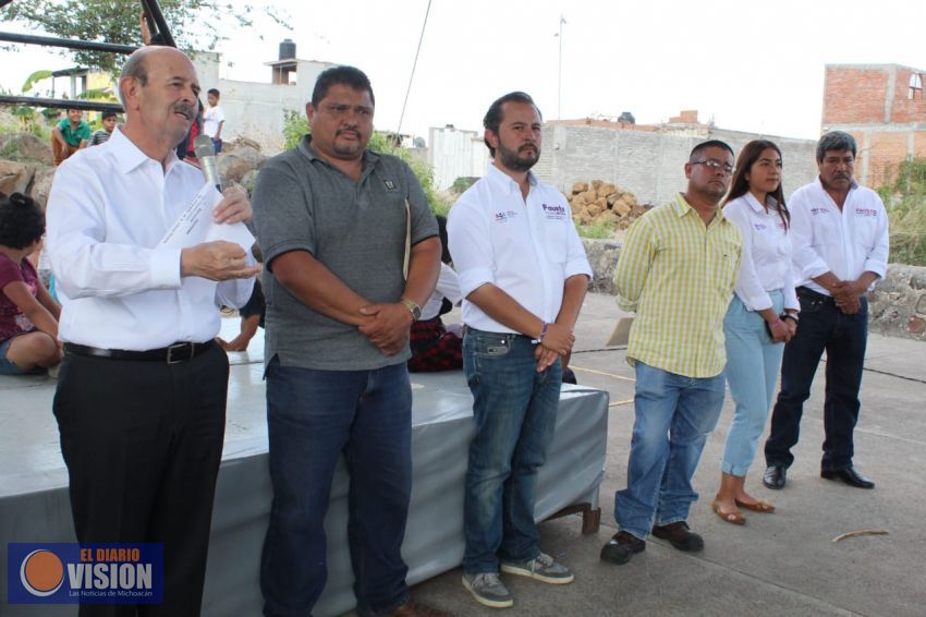 Haremos obras de impacto social, no banquetitas, promete Fausto Vallejo en colonias populares