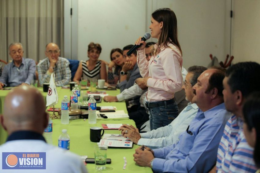 Rotarios se suman a Daniela de los Santos