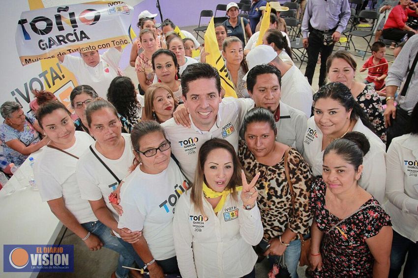 Mujeres, luchadoras incansables y emprendedoras: Toño García