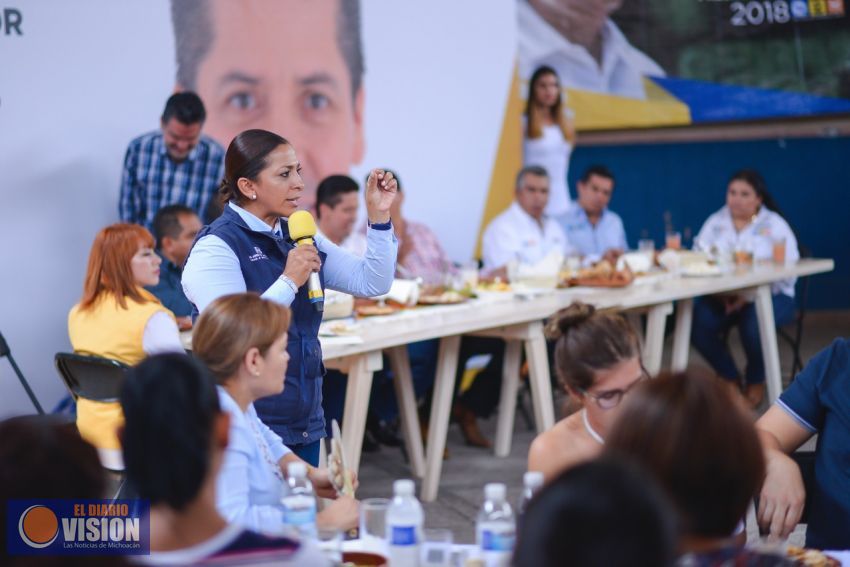 Empresarios y mujeres de Tacámbaro respaldan la candidatura de Alma Mireya al Senado 