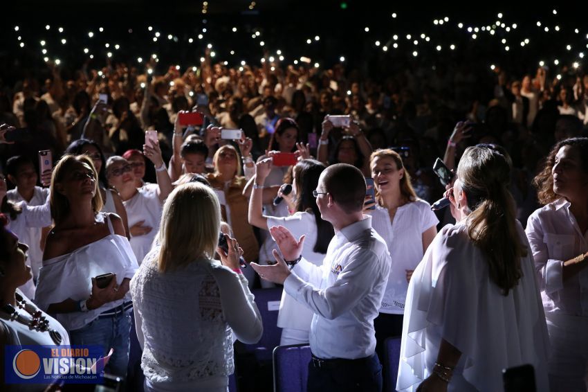Casi 9 mil mujeres que apoyan a Ricardo Anaya se unen en una sola voz por la paz