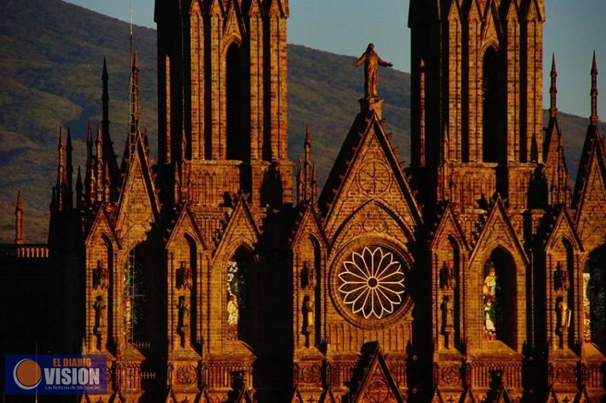Uno de cada 14 michoacanos, trabajan en el sector turístico