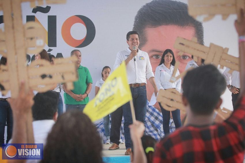 Toño García, por impulsar ampliación de autopista Siglo XXI 