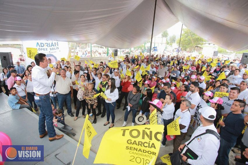 Un gobierno de coalición y no centralista, lo que el País necesita: Toño García