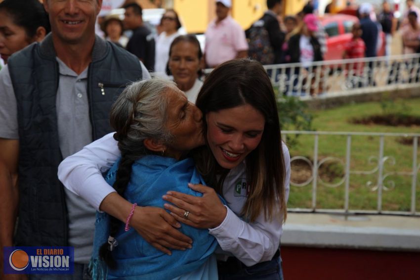 Compromete Daniela obras concretas para comunidades del sur de la ciudad