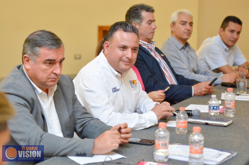 Ante Fucidim, Carlos Quintana compromete transparencia y desarrollo económico para Morelia 