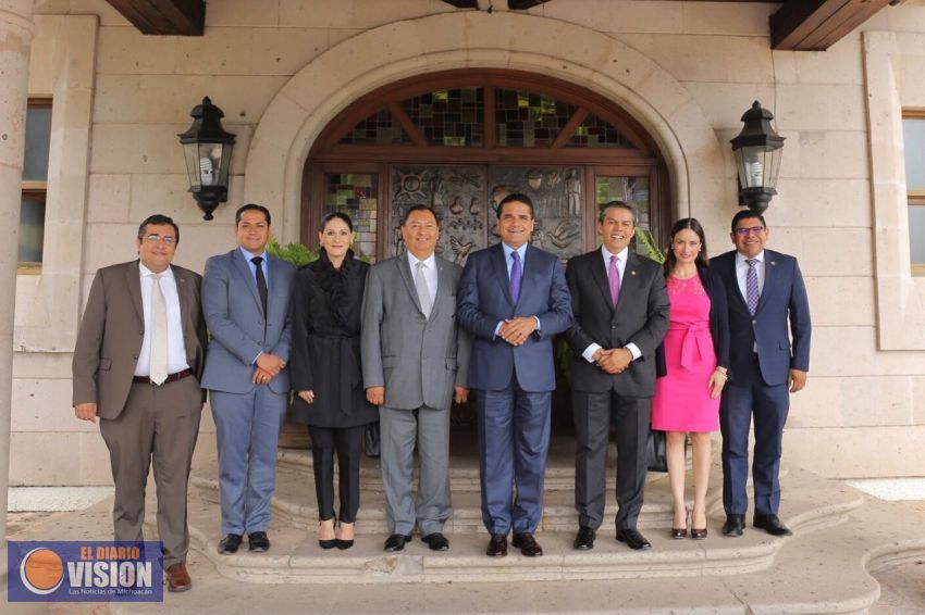 Sostiene Gobernador reunión con magistrados del TJAM