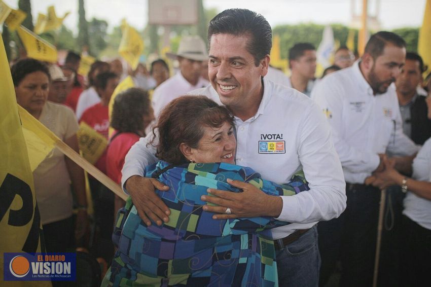 El Frente llevará más progreso a Michoacán de manera unida, Toño García 