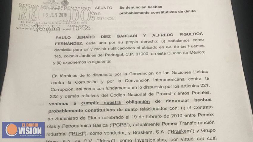 Coalición Por México al Frente presenta denuncia contra Peña Nieto y Meade 