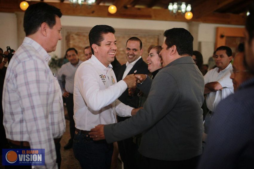 Organizaciones campesinas dan respaldo a Toño García para representarlos como senador 