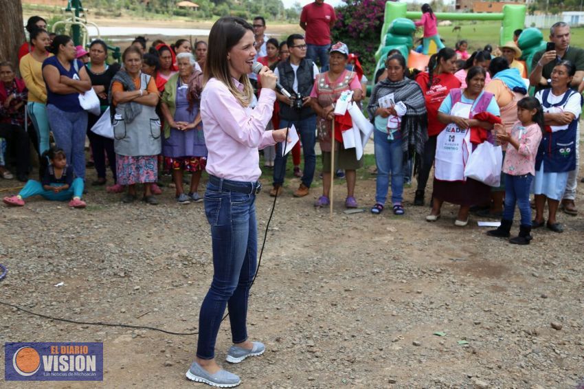 Daniela de los Santos Torres comprometida con el futuro de las Tenencias  