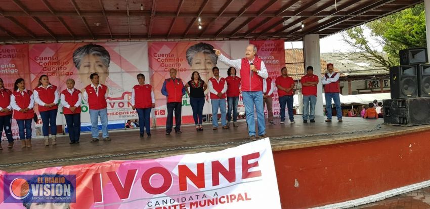 Con Ivonne Medina, Paracho ganará: Víctor Silva 