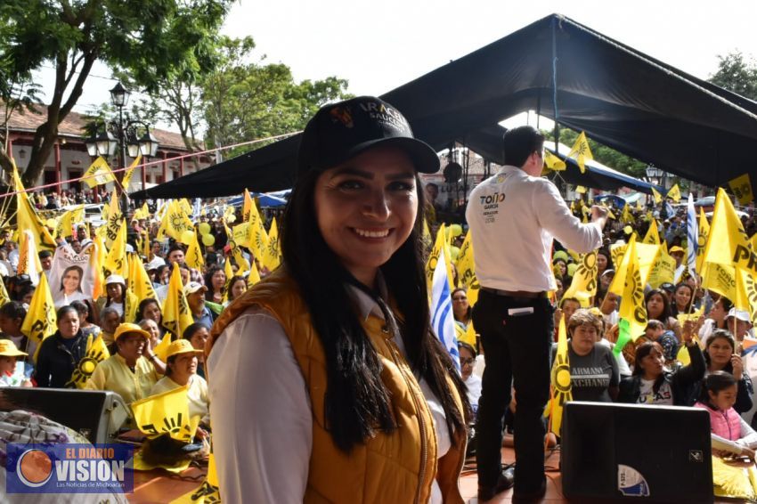 Encabeza Araceli Saucedo Reyes las preferencias  electorales  en el Distrito  XV