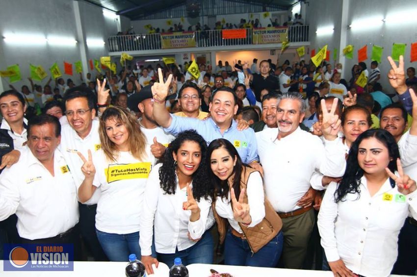 Miles de colonos uruapenses, se suman al proyecto de Víctor Manuel Victor Manuel M