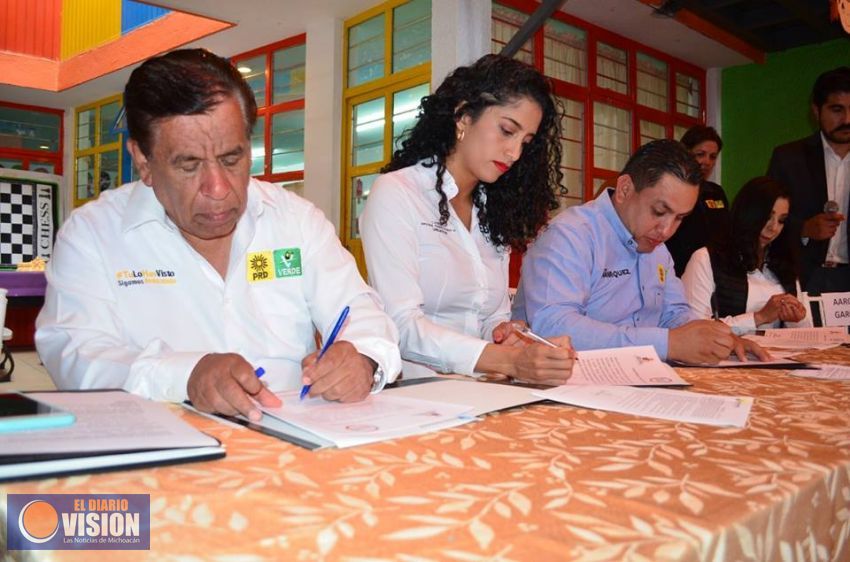 Pacto por la Primera Infancia, pacto que suscribe Jesús Flores