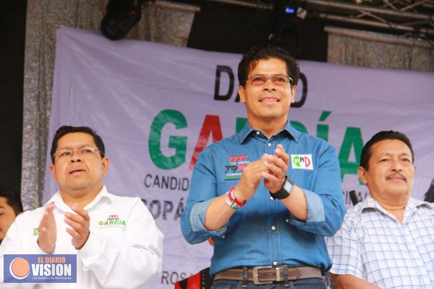 Pide Toño Sosa votar por un futuro de desarrollo y certidumbre