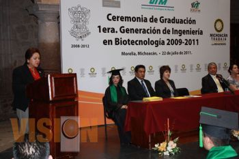 Primera generación de Ingeniería en Biotecnología de la UTM se gradúa