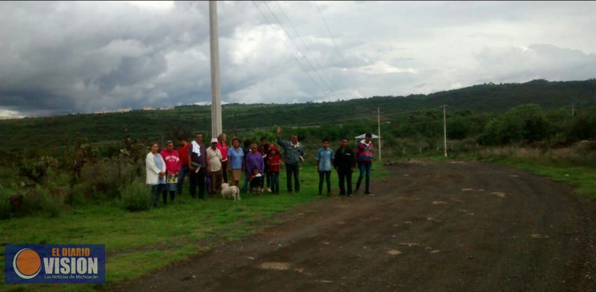 Después de dos años, la colonia 2 de marzo de Morelia cuenta con energía eléctrica