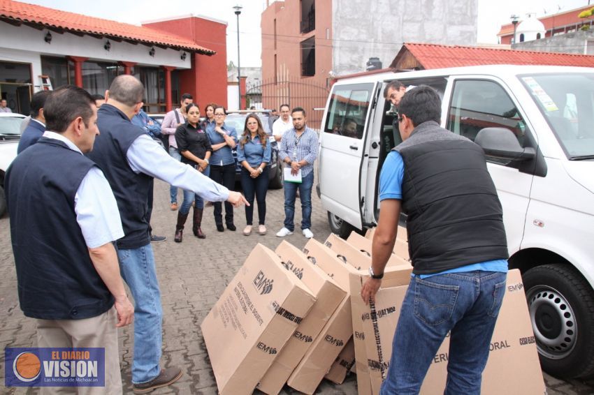 Arriba al IEM paquetería electoral de Nahuatzen y Erongarícuaro