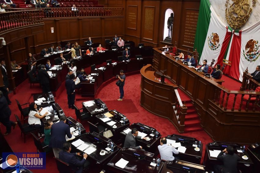 Procede reforma constitucional para eliminar el fuero: diputados