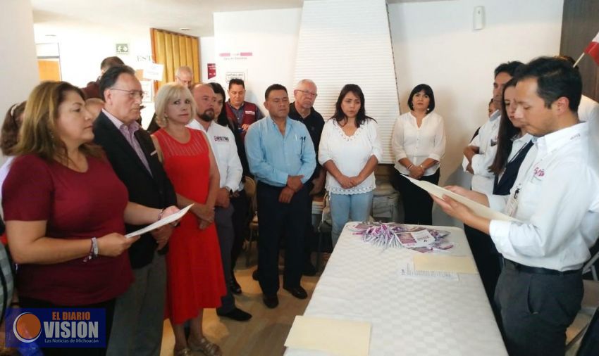 Cristina Portillo Ayala recibe constancia como diputada Local; Llama a la reconciliación 