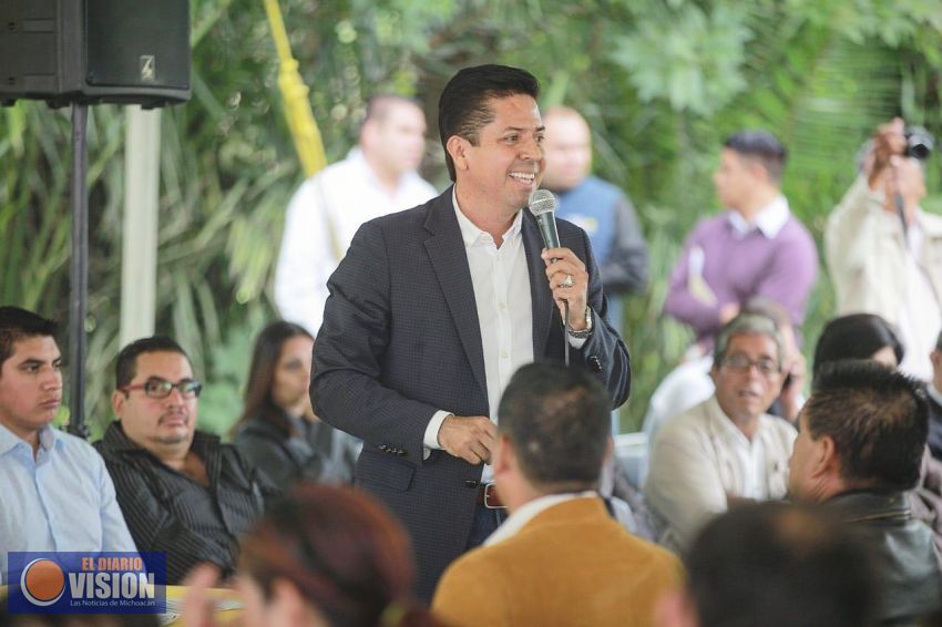 Toño García inicia gira de trabajo por todo Michoacán 