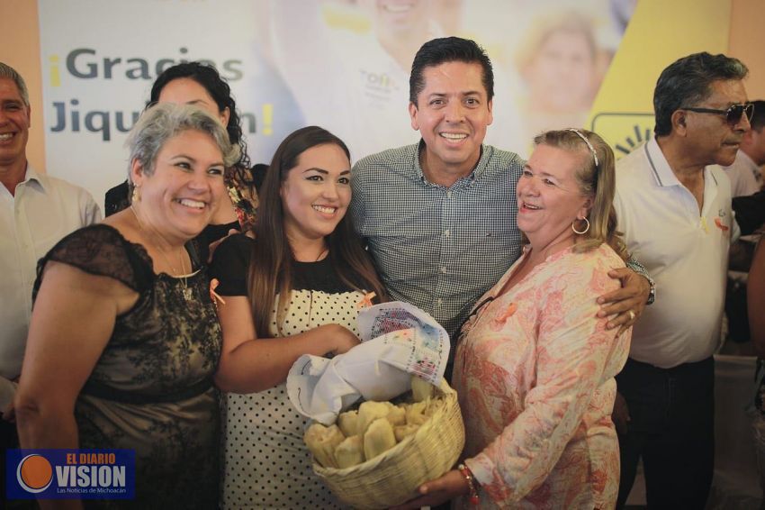 Estaré en contacto con alcaldes y diputados para el desarrollo de Michoacán: Toño García