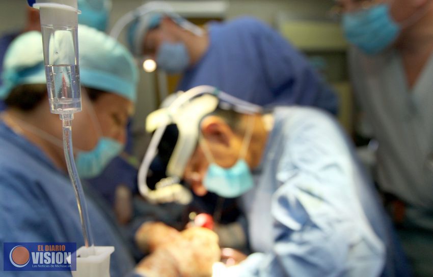 Realizan en Michoacán por tercera ocasión un trasplante renal a paciente con VIH