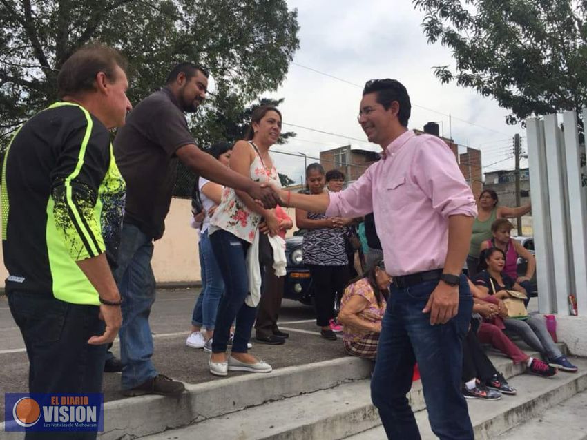 Iván Pérez Negrón, realiza recorridos para construir agenda ciudadana