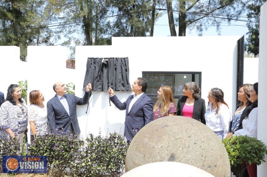 Entregan Gobernador y DIF nacional Centro para Personas con Discapacidad Visual