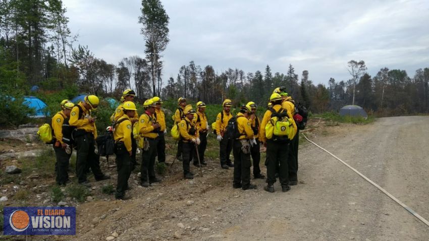 Envía México segundo contingente de 102 combatientes a Canadá