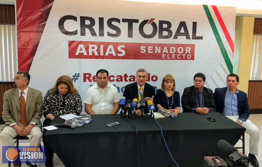 Busca Cristóbal Arias presidir o ser parte de la Comisión de Asuntos Migratorios en el Senado 