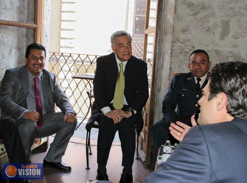 Ayuntamientos salientes obligados a entregar cuentas claras: Roberto Carlos López