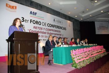 La sociedad reclama servidores públicos honrados y eficiencia: Verónica Mendoza