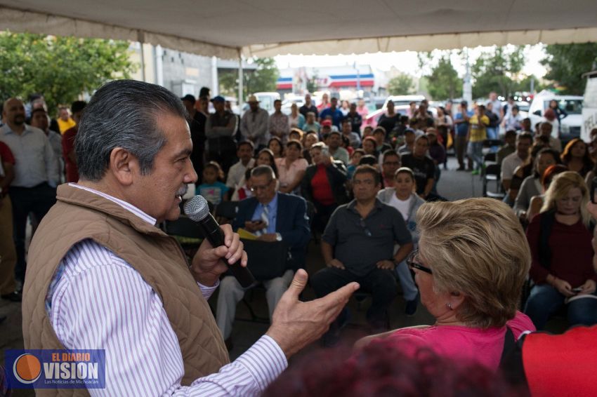 Trabajaremos para todo el municipio, remarca Raúl Morón a habitantes de Villas del Pedregal 